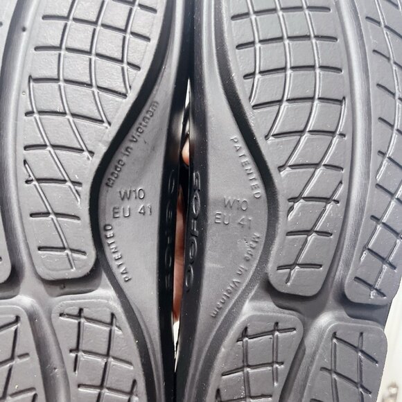 OOFOS OOlala Flip Flop Waterproof Thong Black Womens Size US 6/ EU 37 - Picture 7 of 9